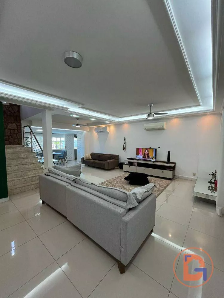 Casa, 6 quartos, 216 m² - Foto 13