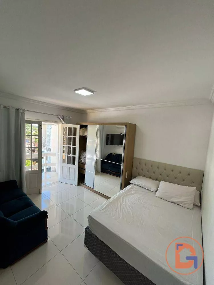 Casa, 6 quartos, 216 m² - Foto 7