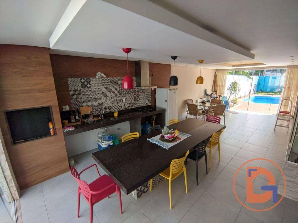 Casa à venda com 4 quartos, 220m² - Foto 10