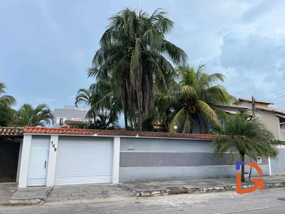 Casa, 4 quartos, 233 m² - Foto 1