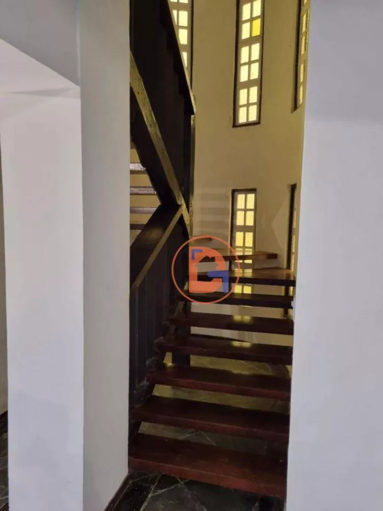 Casa, 5 quartos, 318 m² - Foto 5