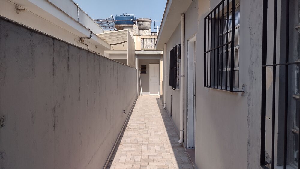 Casa Comercial à venda com 2 quartos, 106m² - Foto 1