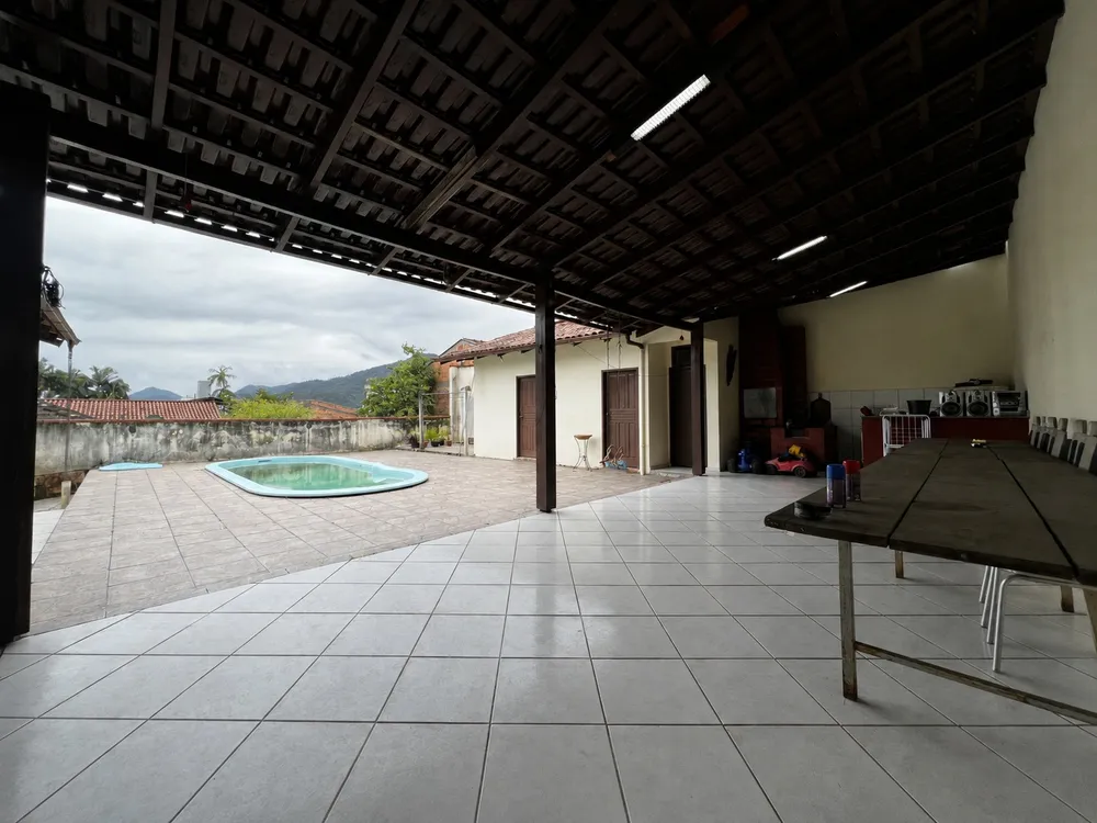 Casa, 4 quartos, 230 m² - Foto 10
