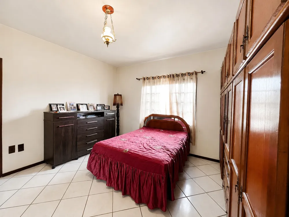 Casa, 4 quartos, 230 m² - Foto 4