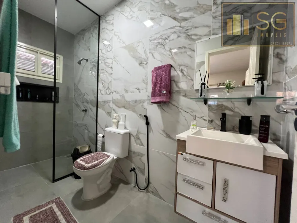 Casa, 4 quartos, 250 m² - Foto 8