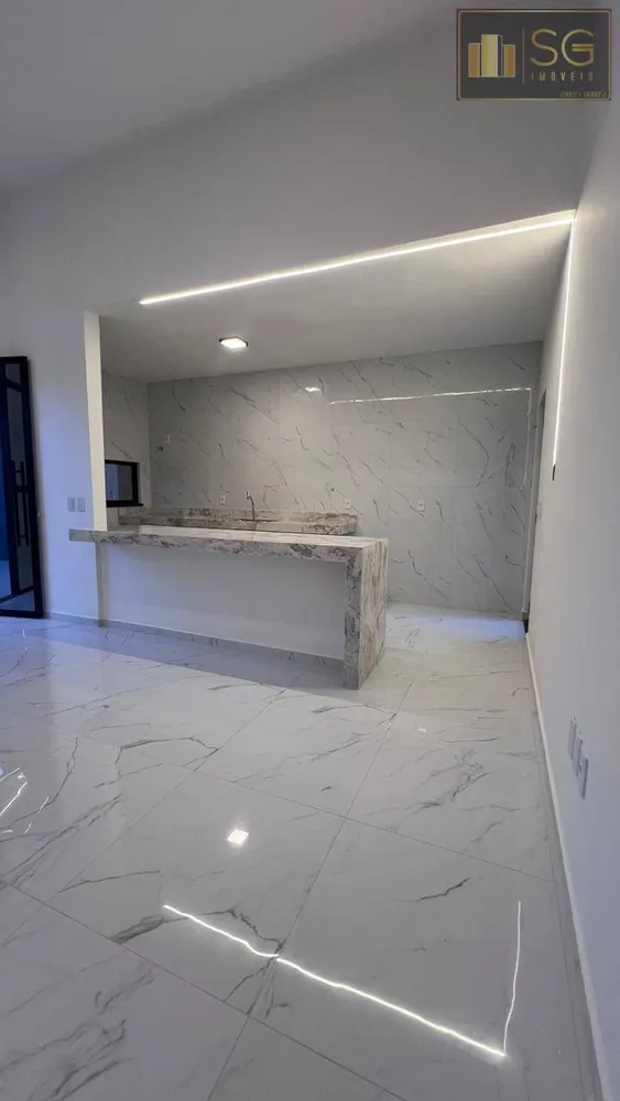 Casa, 3 quartos, 176 m² - Foto 1