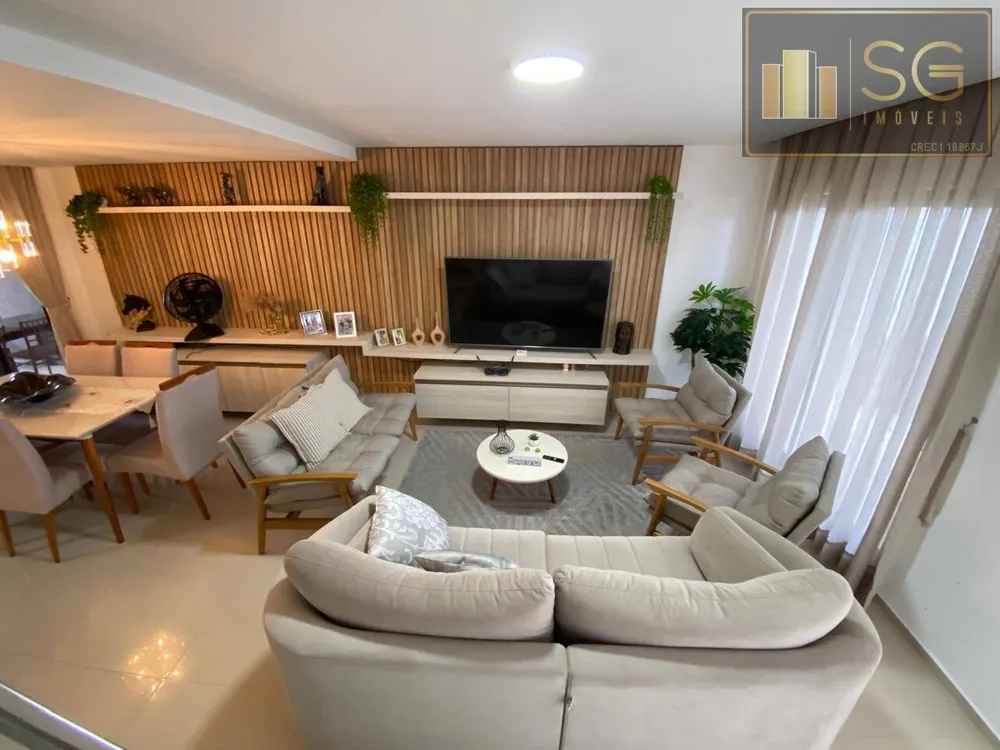 Casa, 4 quartos, 142 m² - Foto 1
