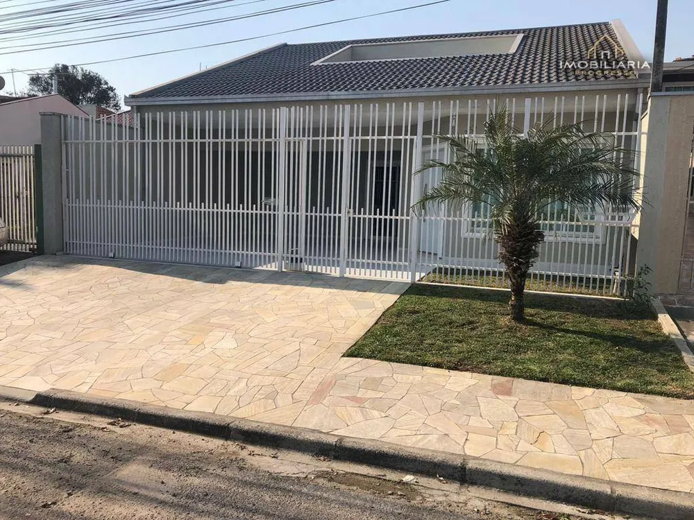 Casa, 3 quartos, 244 m² - Foto 1
