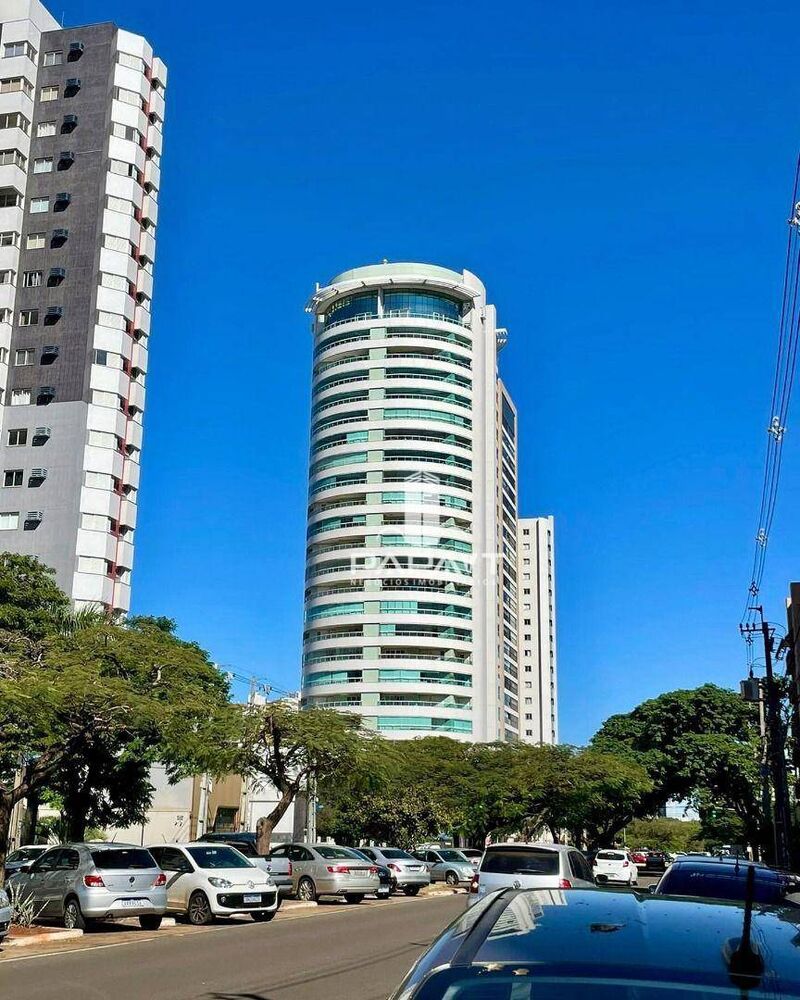 Apartamento à venda com 3 quartos, 147m² - Foto 1