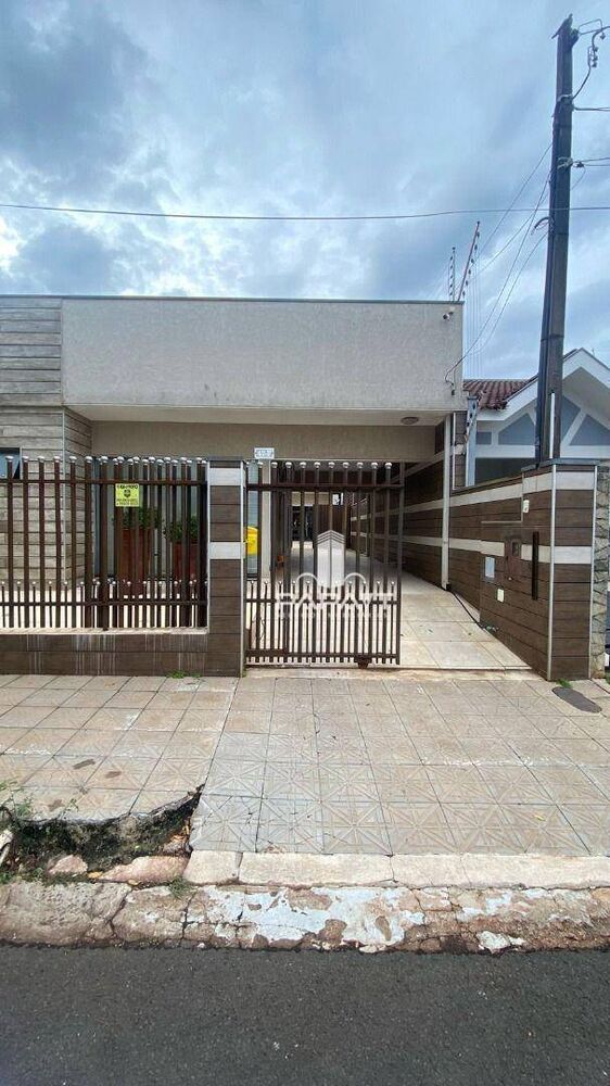 Casa, 3 quartos, 198 m² - Foto 2