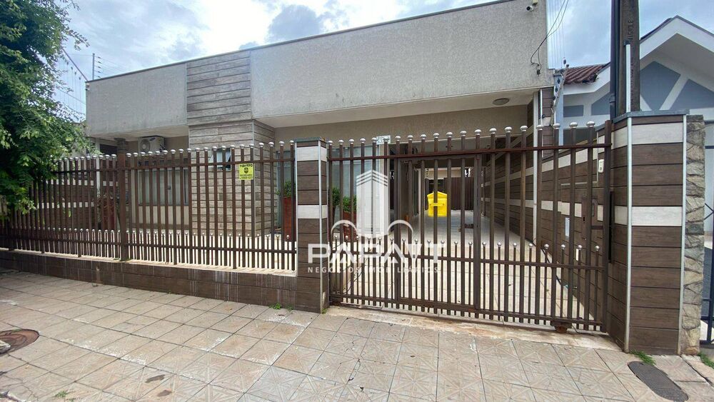 Casa, 3 quartos, 198 m² - Foto 1