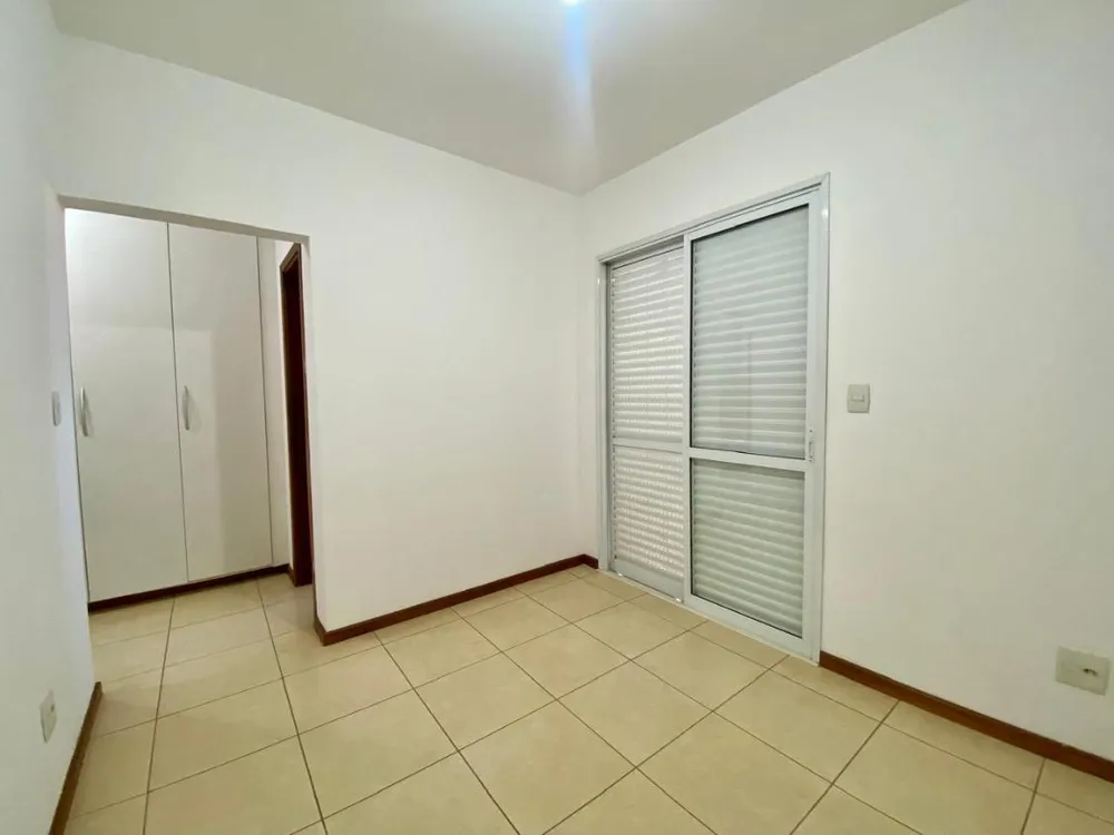 Apartamento, 3 quartos, 107 m² - Foto 2
