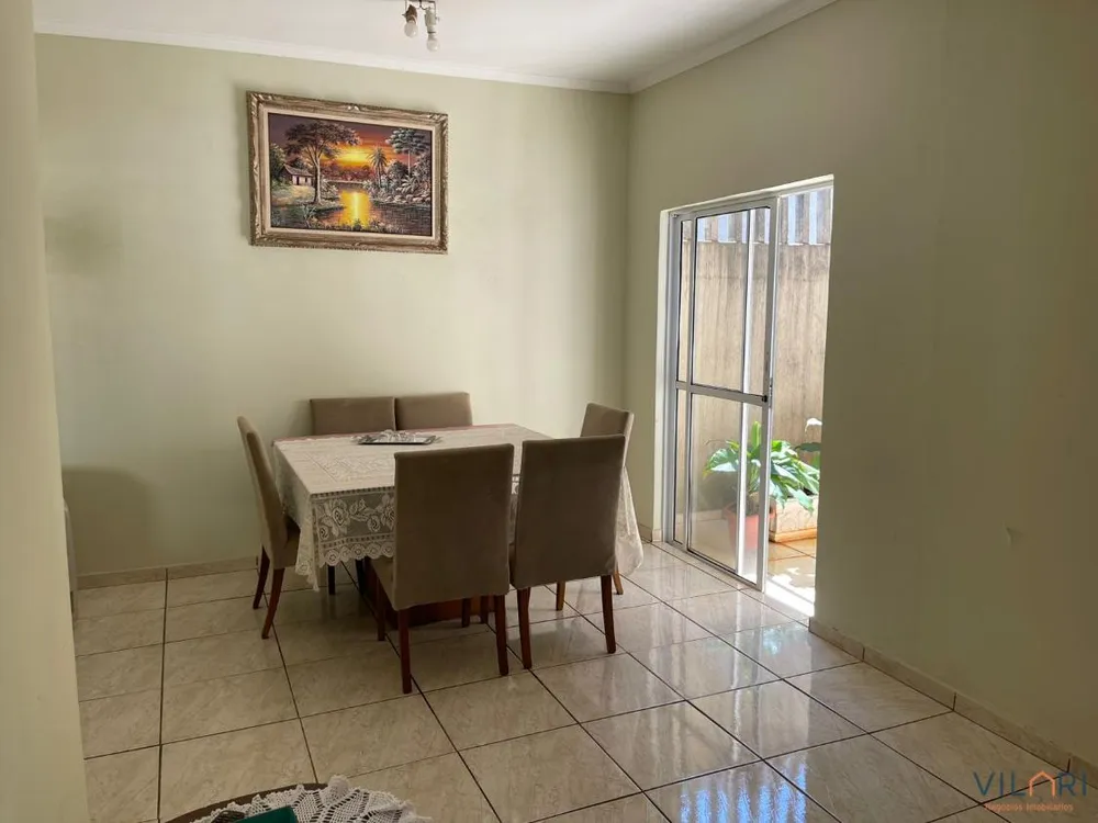 Casa, 3 quartos, 203 m² - Foto 1