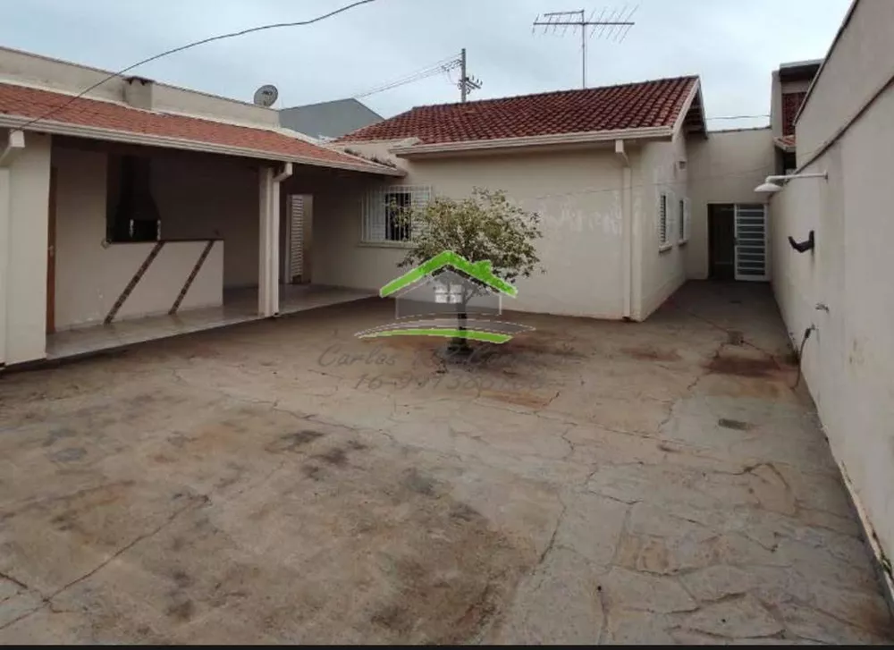 Casa à venda com 3 quartos, 150m² - Foto 1