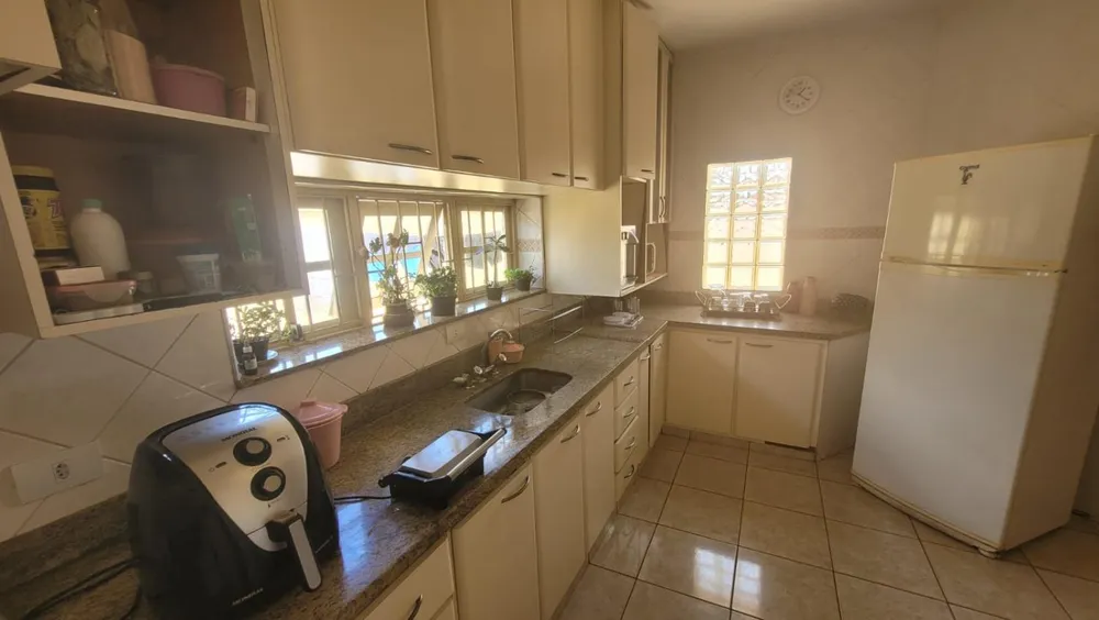 Casa, 3 quartos, 248 m² - Foto 6