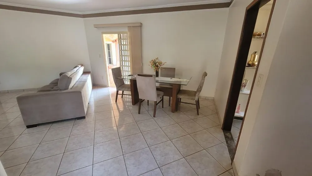 Casa, 3 quartos, 248 m² - Foto 10