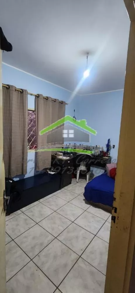 Casa à venda com 4 quartos, 180m² - Foto 3