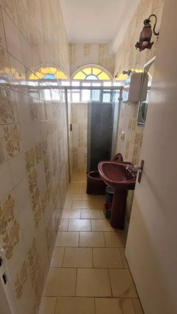 Sobrado à venda com 5 quartos, 240m² - Foto 4