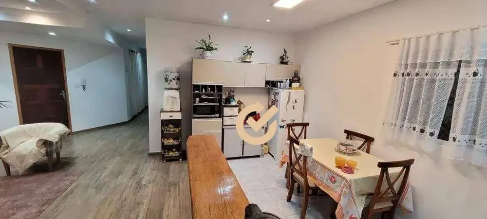 Casa, 3 quartos, 250 m² - Foto 2