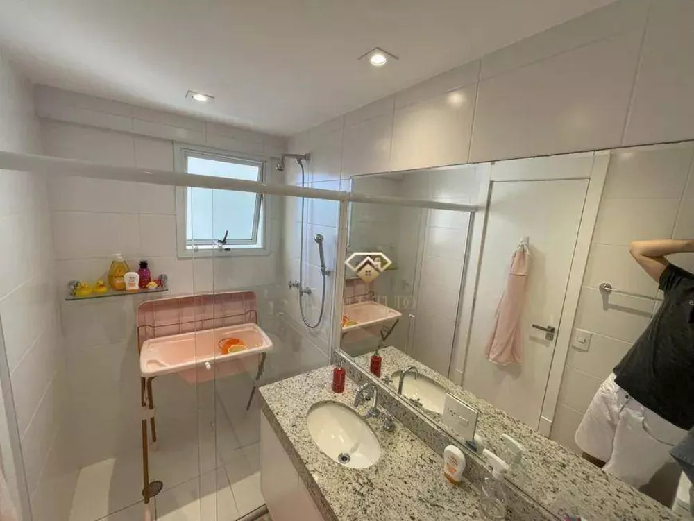 Apartamento, 3 quartos, 184 m² - Foto 1