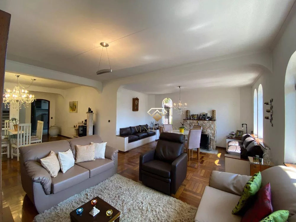 Sobrado, 4 quartos, 638 m² - Foto 1