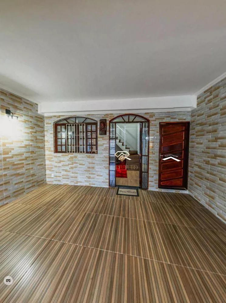 Sobrado, 3 quartos, 270 m² - Foto 1