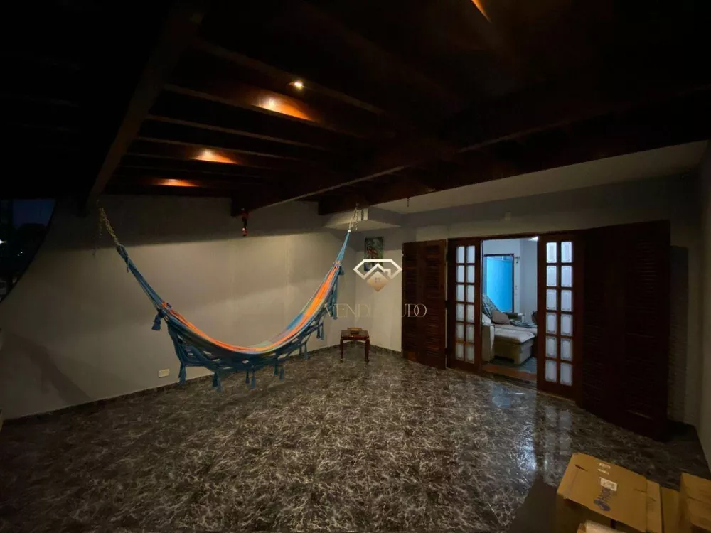 Sobrado, 3 quartos, 179 m² - Foto 2