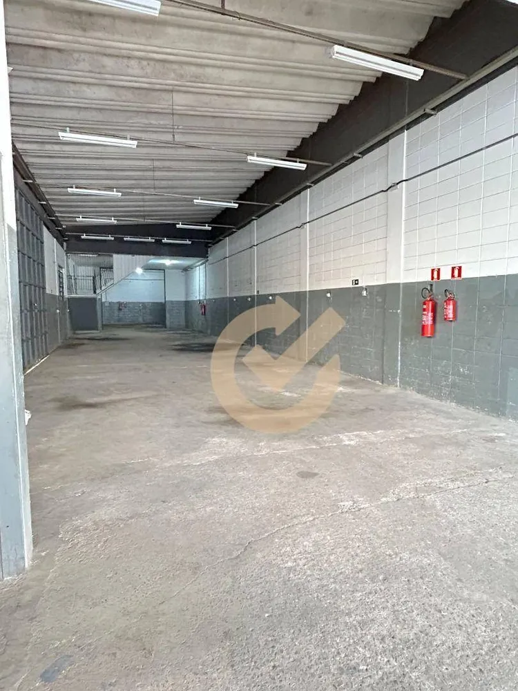 Depósito-Galpão, 557 m² - Foto 1