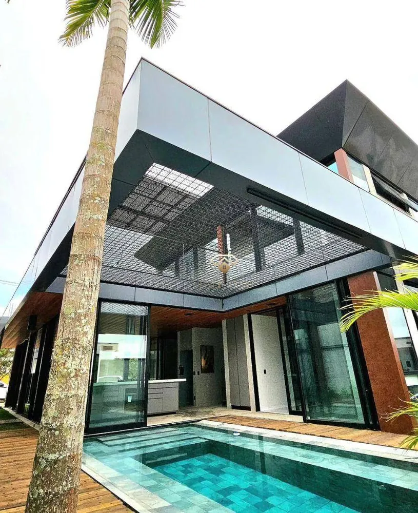 Sobrado, 3 quartos, 280 m² - Foto 1