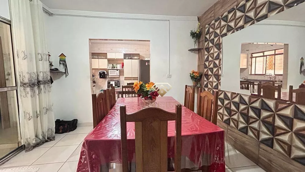 Casa, 4 quartos, 150 m² - Foto 1