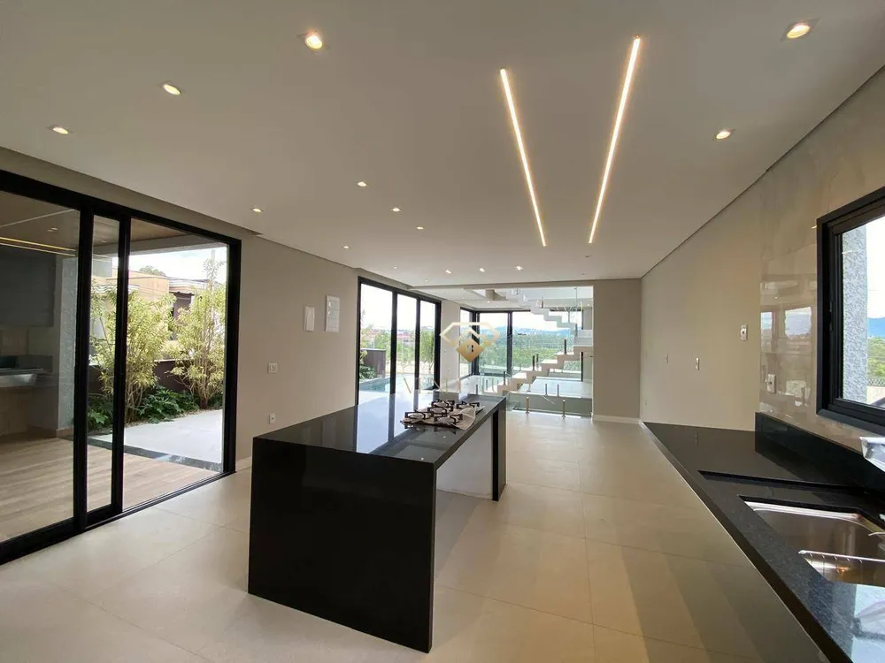 Sobrado, 3 quartos, 285 m² - Foto 1