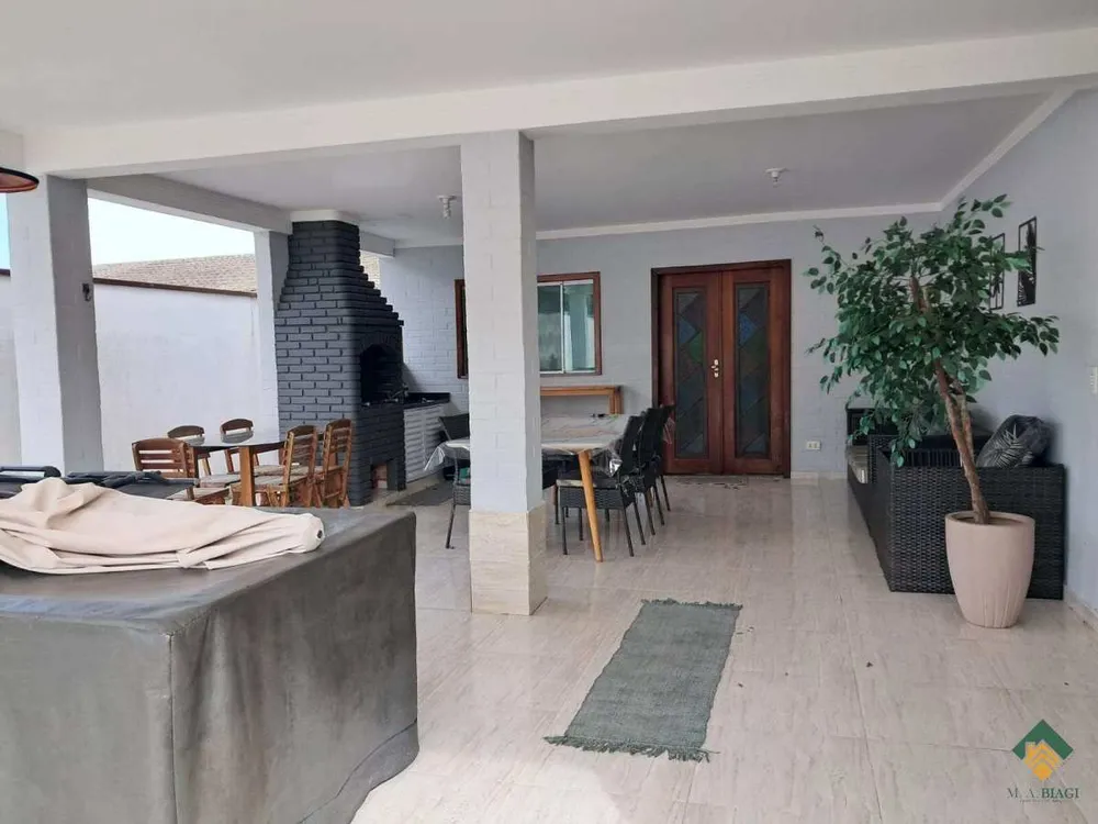 Casa, 4 quartos, 230 m² - Foto 2