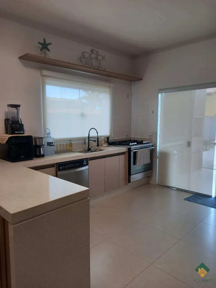 Casa, 3 quartos, 141 m² - Foto 1