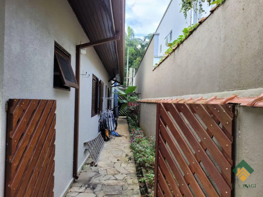 Casa, 3 quartos, 504 m² - Foto 1
