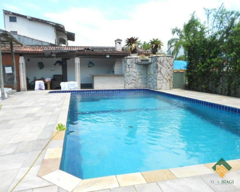 Casa, 3 quartos, 200 m² - Foto 1