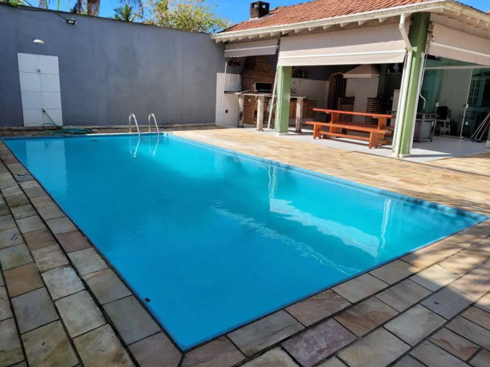 Casa, 4 quartos, 197 m² - Foto 1