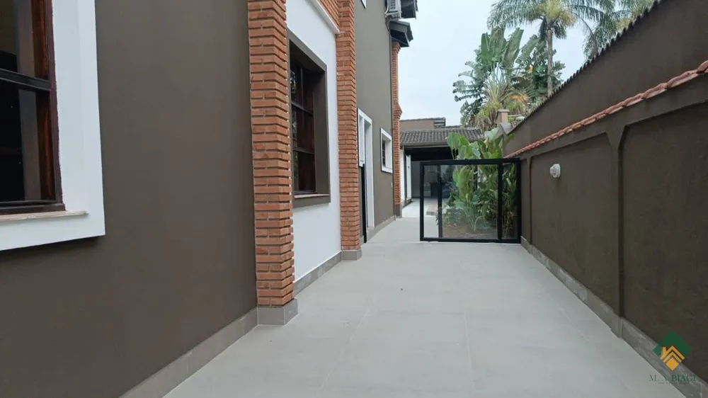 Sobrado, 5 quartos, 325 m² - Foto 2