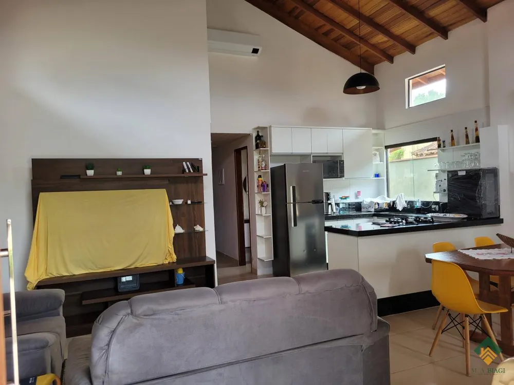 Casa, 4 quartos, 189 m² - Foto 1