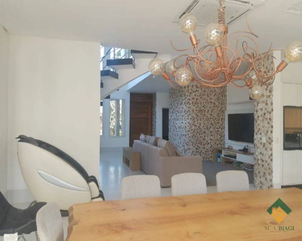 Casa, 5 quartos, 350 m² - Foto 1