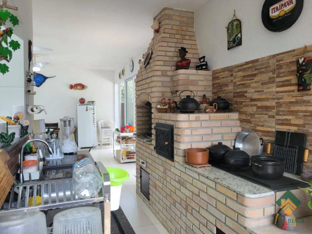 Casa, 4 quartos, 330 m² - Foto 3