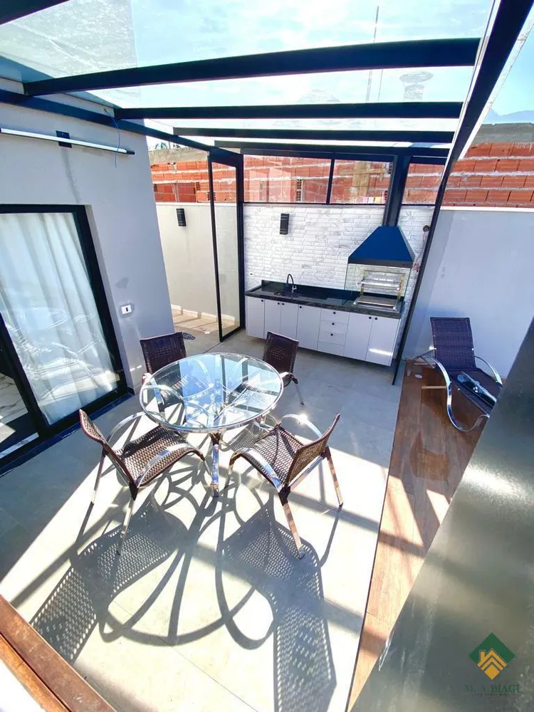 Casa, 3 quartos, 98 m² - Foto 1