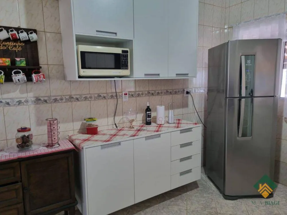 Casa, 4 quartos, 210 m² - Foto 1