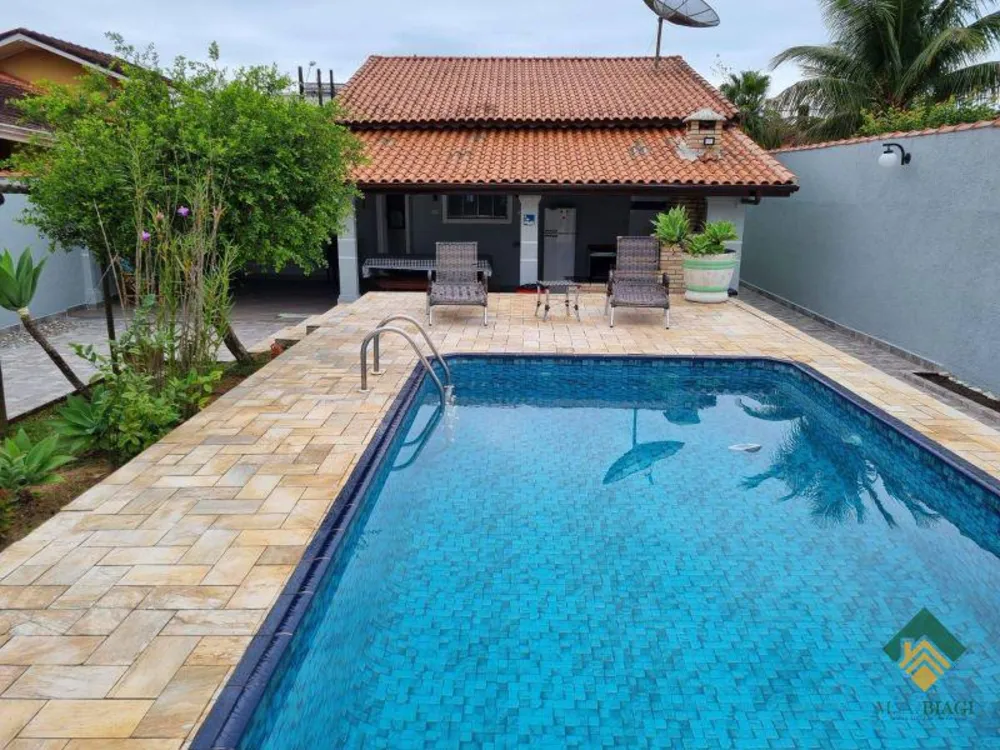 Casa, 4 quartos, 210 m² - Foto 1