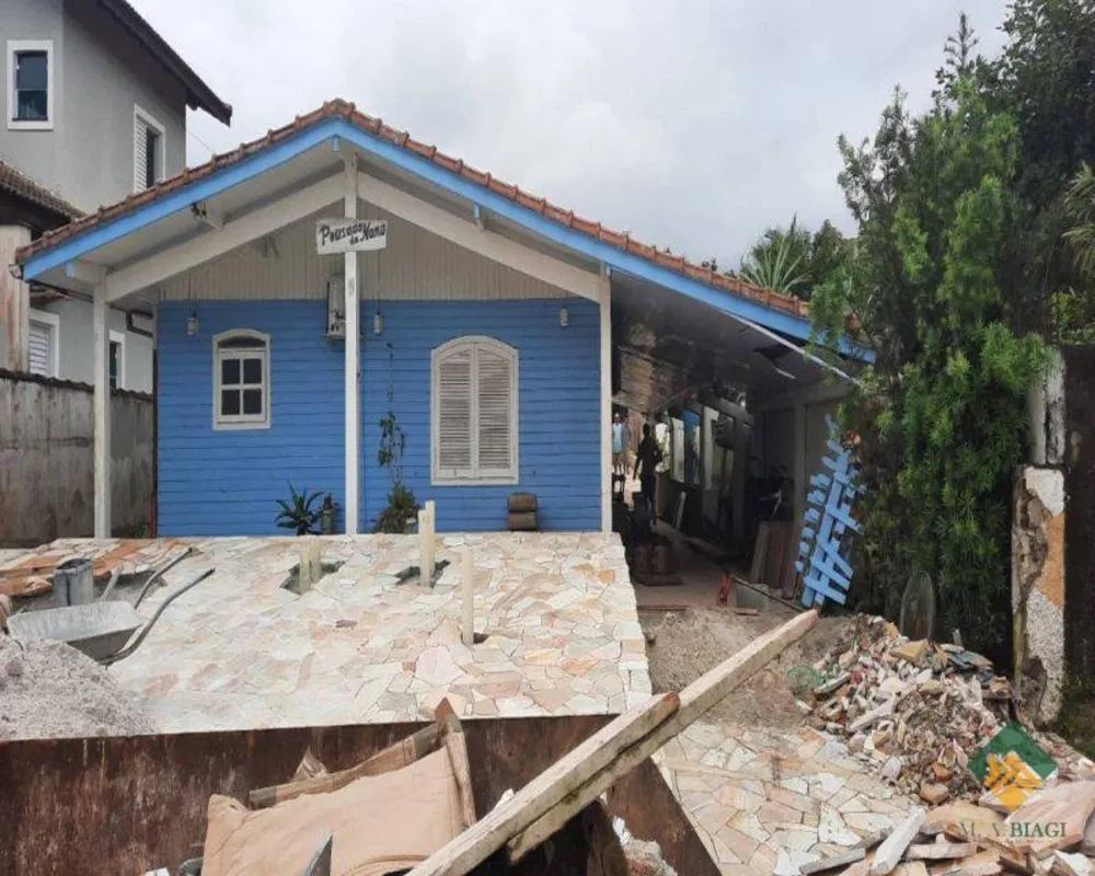 Casa, 5 quartos, 290 m² - Foto 1