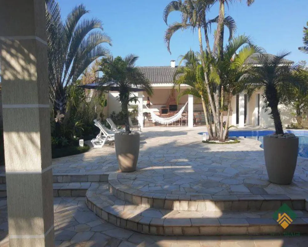 Casa, 6 quartos, 350 m² - Foto 1