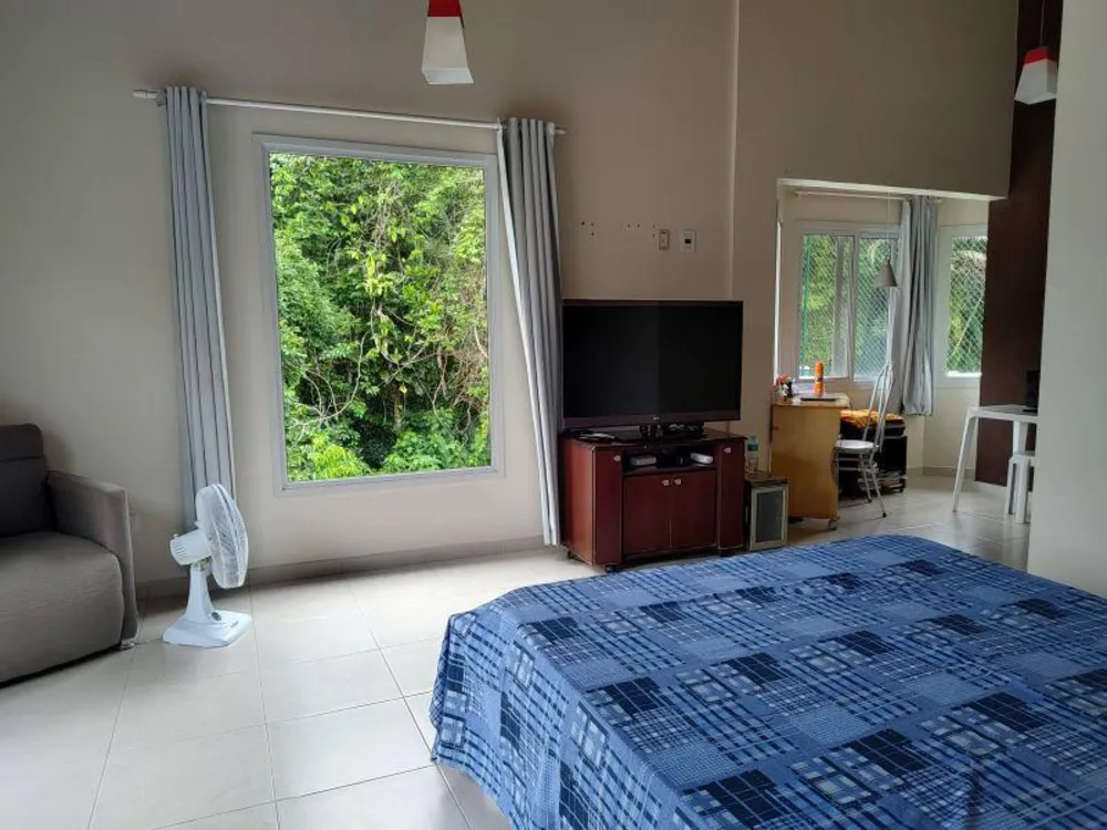 Sobrado, 4 quartos, 302 m² - Foto 1