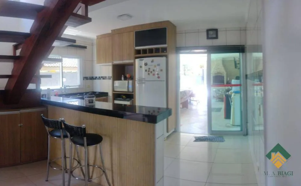 Casa, 3 quartos, 140 m² - Foto 1