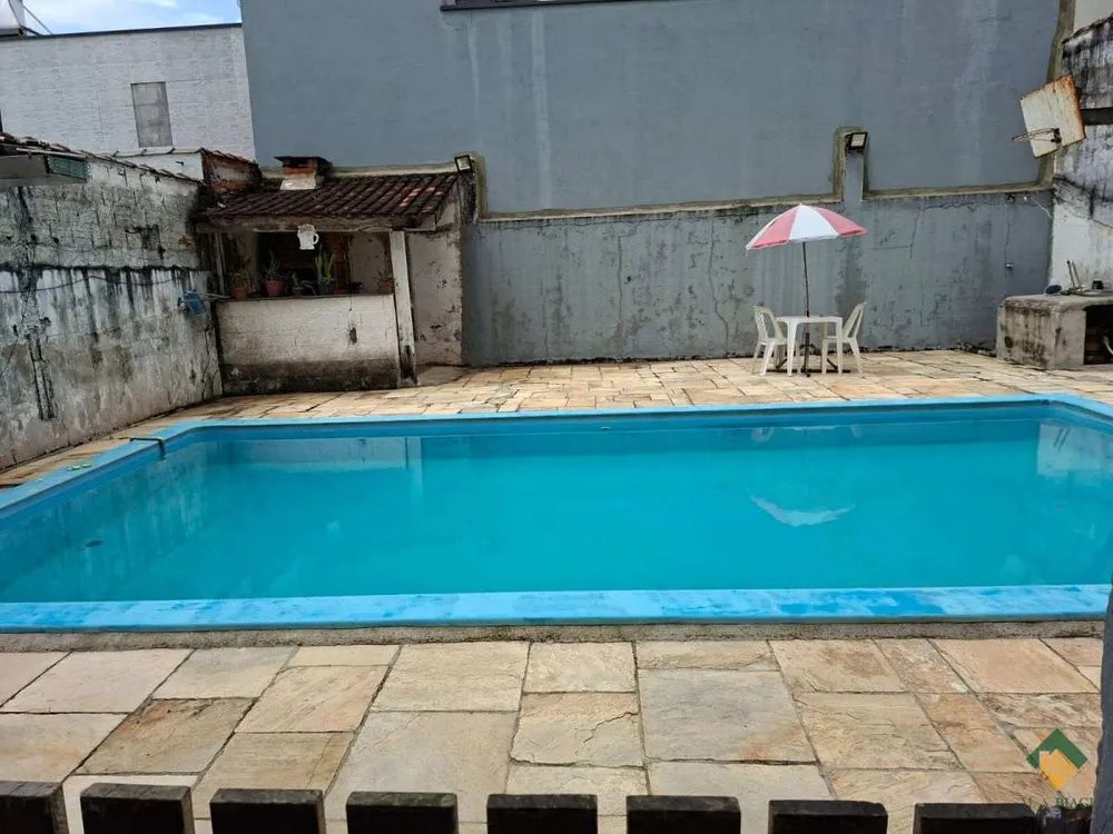 Casa, 5 quartos, 240 m² - Foto 10