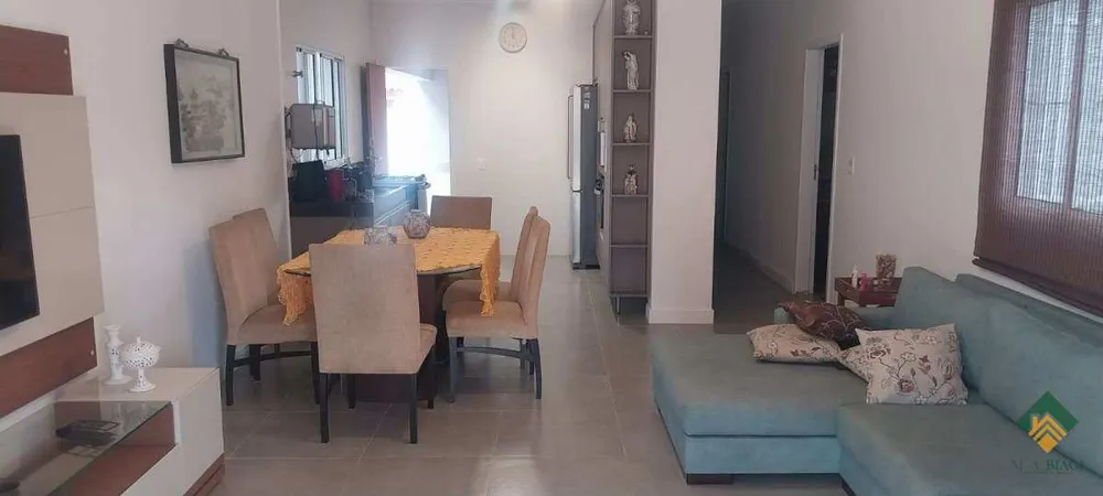 Sobrado, 3 quartos, 177 m² - Foto 2