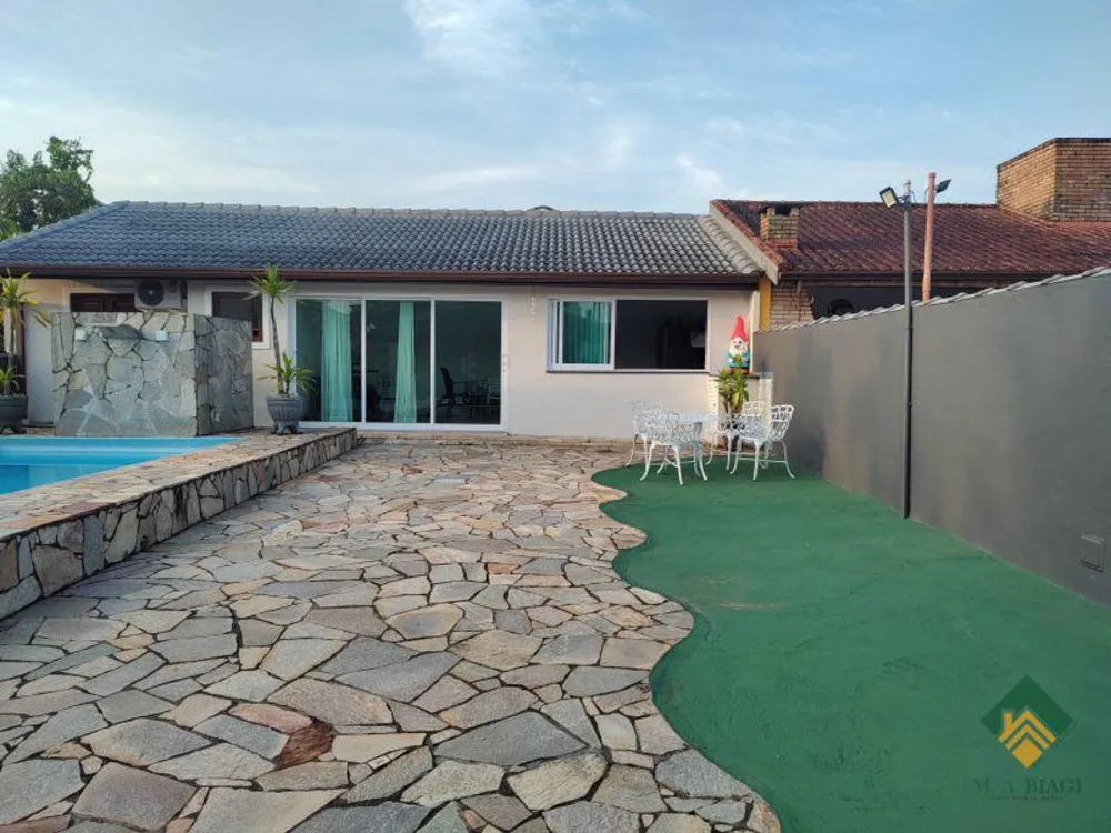 Sobrado, 5 quartos, 220 m² - Foto 1